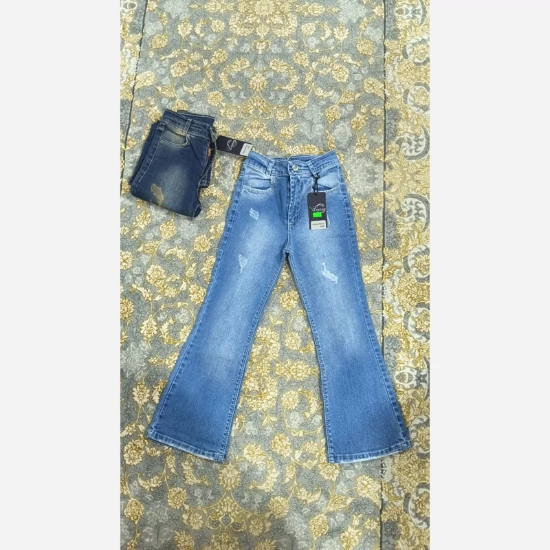شلوار جین بوت کات ترند