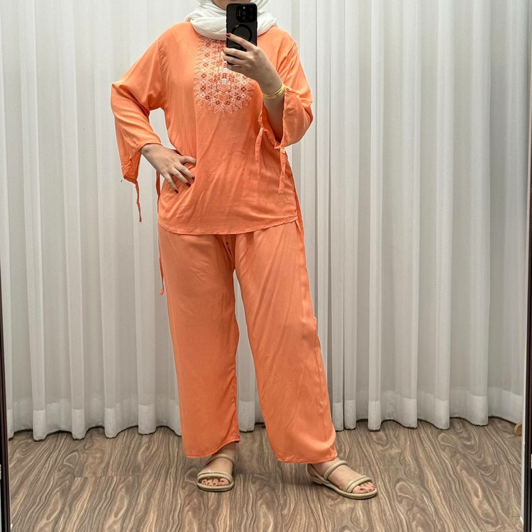 ست بلوز شلوار آیدا جنسش نخ پنبه عالی زنانه و دخترانه